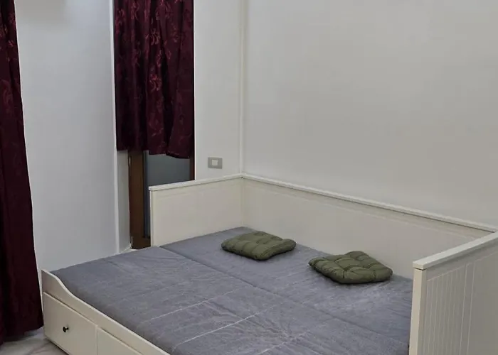 Cozy 2-bedroom With Private Balcony- Self Check-in