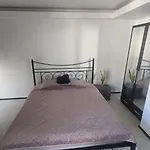 Cozy 2-bedroom With Private Balcony- Self Check-in شقة