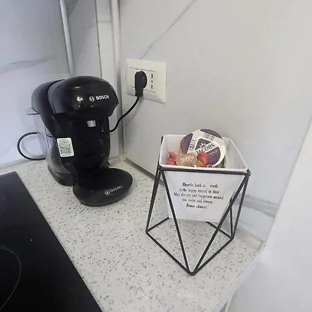 شقة Cozy 2-bedroom With Private Balcony- Self Check-in بوخارست