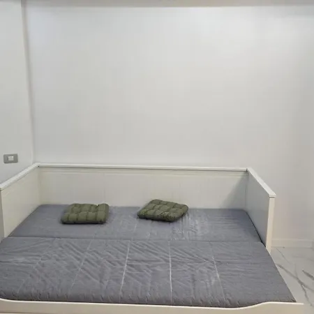 شقة Cozy 2-bedroom With Private Balcony- Self Check-in